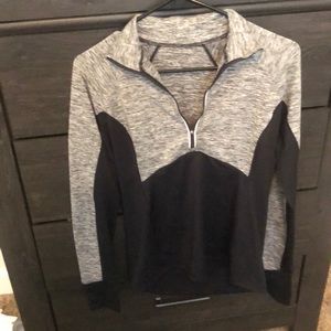 Workout/ running pullover